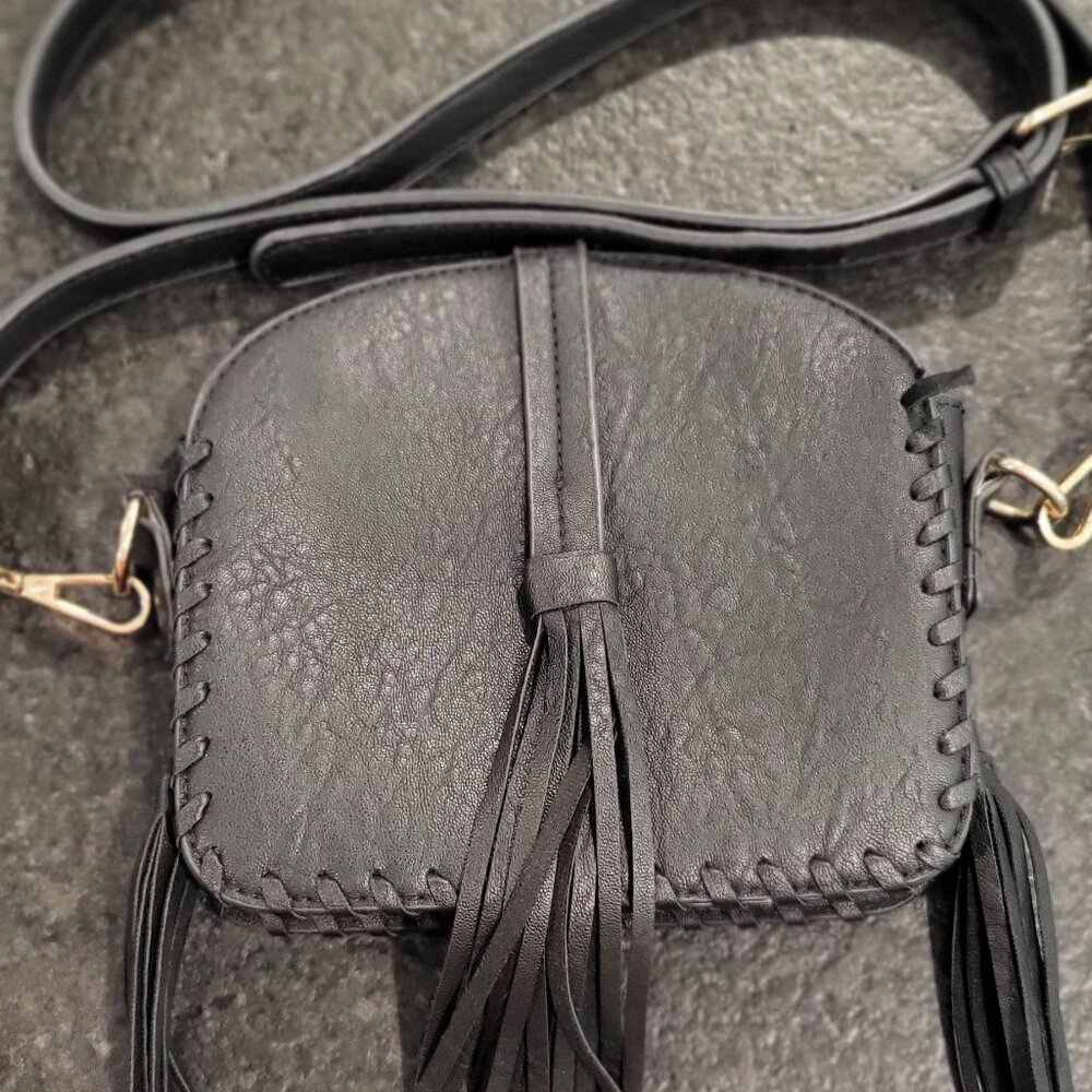 Bolsa Crossbody Women's Black Clutch or Crossbody Bag with Tassels, 100% PULeath
